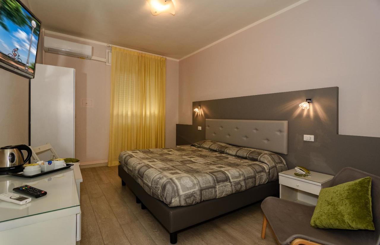 City Hotel Viareggio Kültér fotó