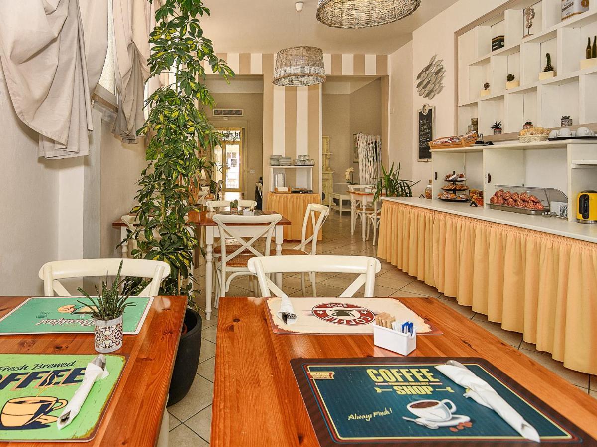 City Hotel Viareggio Kültér fotó