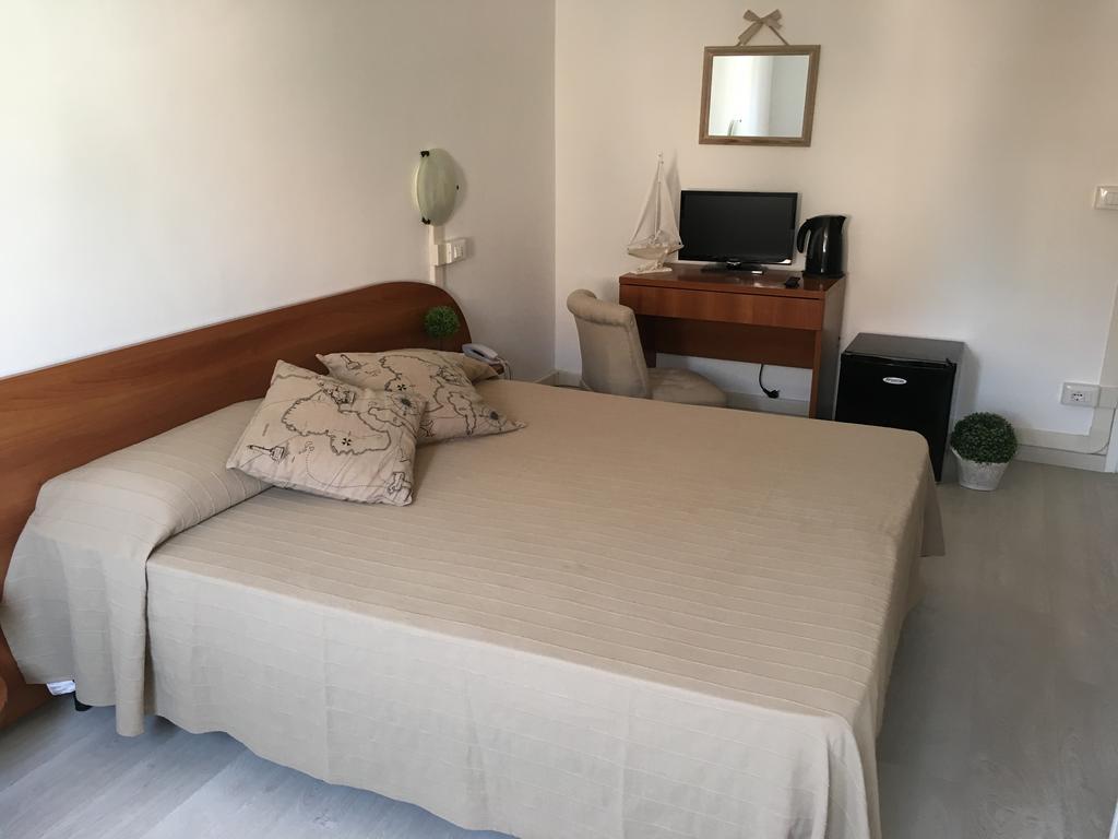 City Hotel Viareggio Kültér fotó