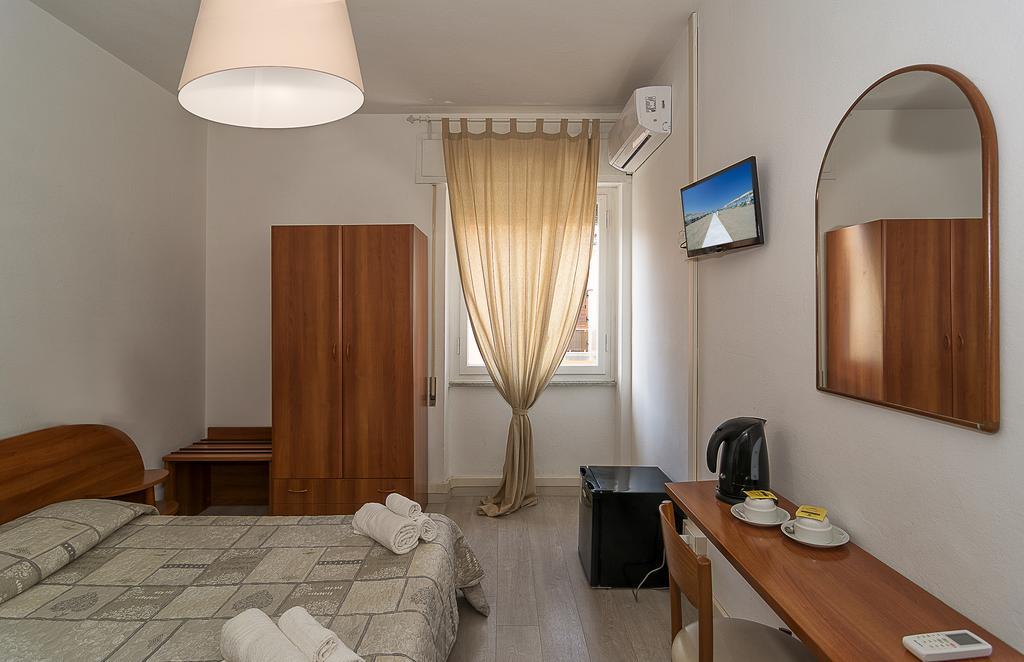 City Hotel Viareggio Kültér fotó