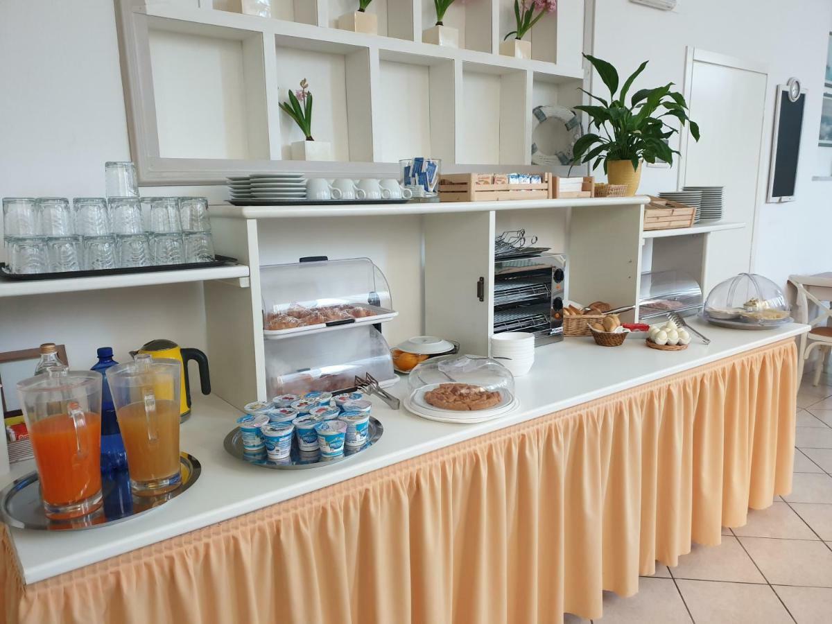 City Hotel Viareggio Kültér fotó